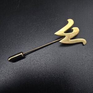 Gold Tone Letter W Stick Pin Hat Pin Initial Monogram Vintage Classic Timeless